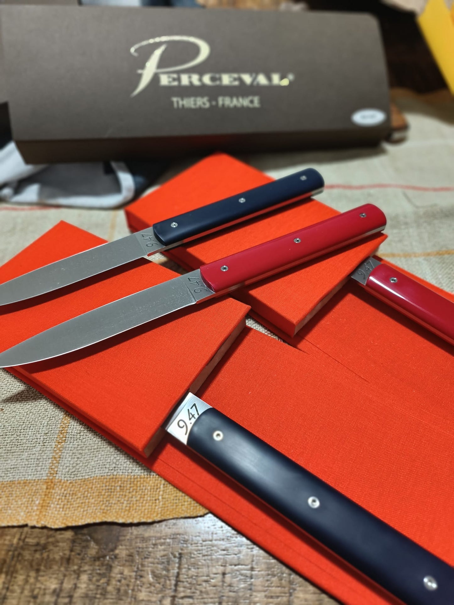 "Perceval 9.47", Artisan Knives, set of 2, France